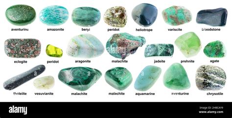 Conjunto De Varias Rocas Verdes Pulidas Con Nombres Recortada Sobre