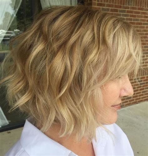 Wavy Bob Hairstyle For Women Over 50 In 2020 Modern Hairstyles Wavy