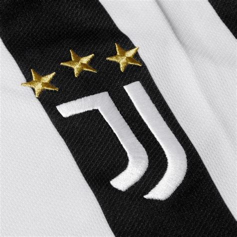 Queremos ganar el scudetto lee el artículo. Juventus Jersey 2021/2022: Home Kit adidas - Juventus ...