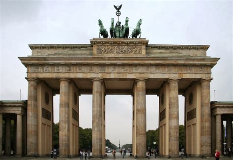 Gezelim görelim: Brandenburg Kapısı