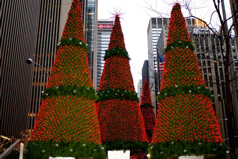 Christmas wonderland inside rolf's german restaurant, a new york city landmark!!! NYC ♥ NYC: Christmas Holiday Decorations on Sixth Avenue
