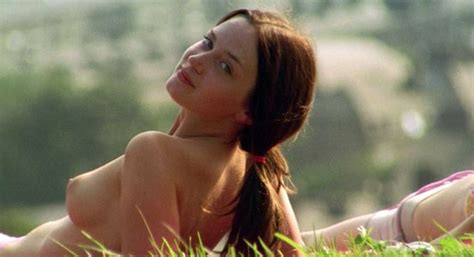 Nude Video Celebs Emily Blunt Nude Natalie Press Nude My Summer Of