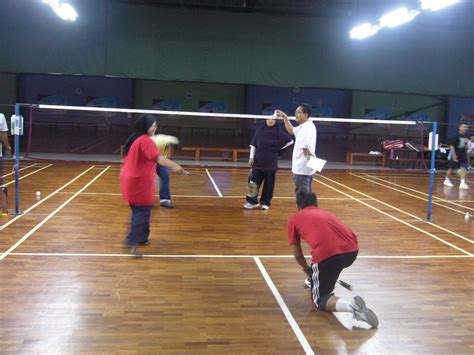 This indoor badminton court is located at subang jaya. PPKI SEK KEB SS19 SUBANG JAYA: Pertandingan Badminton KKGK