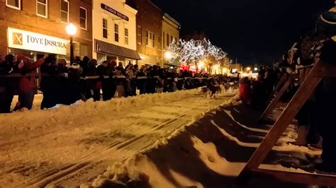 Up 200 Dog Sled Race Marquette Michigan 2015 Youtube