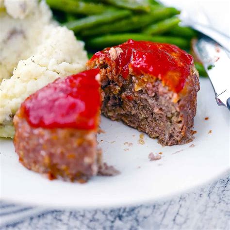 2 lb lean ground beef, or 1 lb ground beef, 1/2 lb ground pork, & ½ lb ground lamb or veal. How Long To Cook 1 Lb Meatloaf At 400 - Cooking times and ...