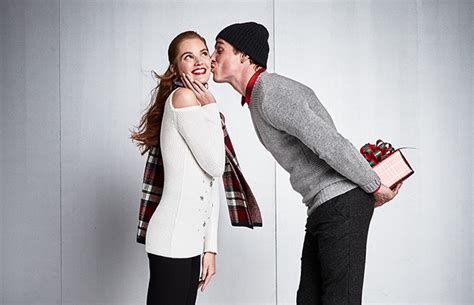 Christmas time for couples is a really special time of year, it brings you a lot closer as you experience each other's family traditions and share the festive season together. Christmas Gift Ideas for Girlfriend 2019 - Macy's