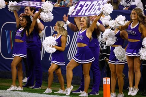 Look Tcu Cheerleader Going Viral Before National Title Game The Spun