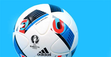 Alles über die europameisterschaft 2021 mit deutschland. Gewinne den offiziellen EM-Ball! (mit Bildern) | Fussball ...