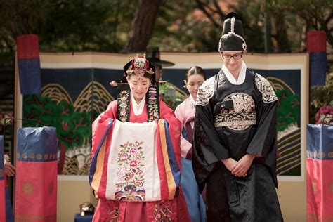 The Traditional Korean Wedding By Lee Kiju Korean Wedding Wedding