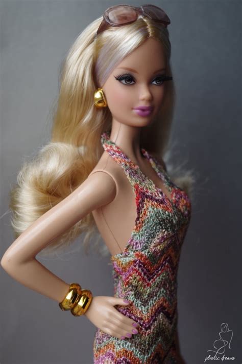 Plastic Dreams Dolls Barbie Et Miniatures The Look Barbie Doll City Shopper
