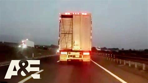 Semi Truck Crashes After Refusing To Let Cars Pass Road Wars Aande Youtube