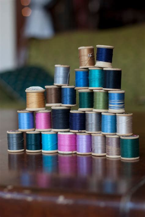 27 Vintage Wooden Spools Of Thread In Assorted Colors Greens Etsy