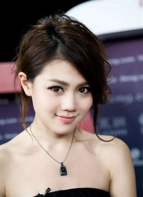 Hong Kong Sexy Actress Zhou Xiu Na Meitu Inews