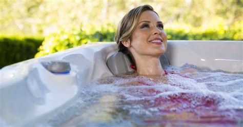 13 Benefits Of Soaking In A Hot Tub