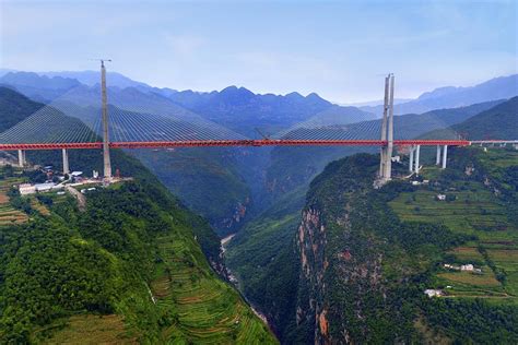 China Drives Ever Upwards With Worlds Highest Bridge