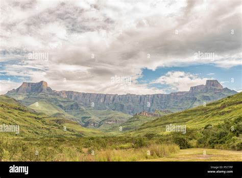 Ein Blick Auf Das Amphitheater In Der Kwazulu Natal Drakensberge