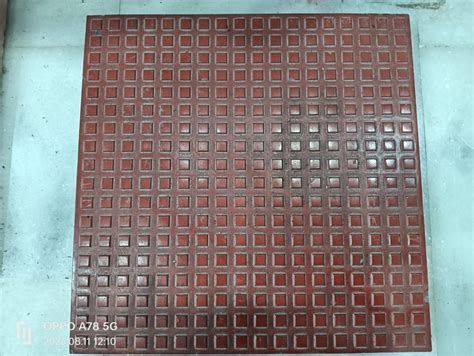 Ceramic Gloss Chequered Tiles Thickness 8 10 Mm Size Medium At Rs