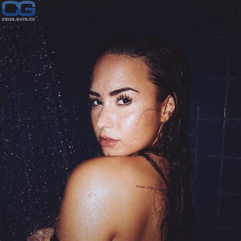 Demi Lovato Nackt Nacktbilder Playboy Nacktfotos Fakes Oben Ohne