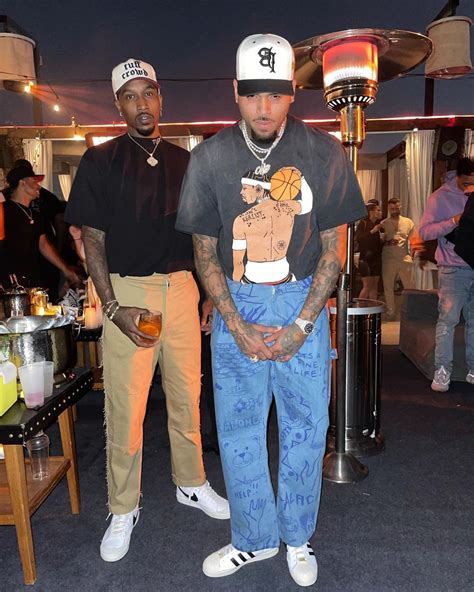 Chris Brown Outfit From April 8 2021 Whats On The Star