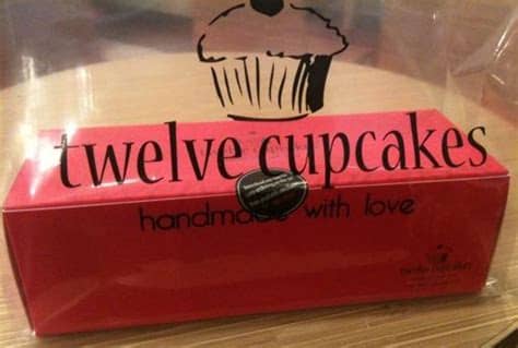 Последние твиты от twelve cupcakes (@twelvecupcakes). Twelve Cupcakes: My Love at First Bite Story
