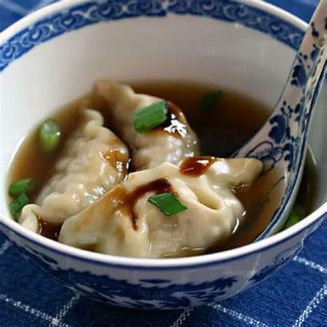 Quick And Easy Chinese Dumpling Soup Recipe In 2020 Dumplings For