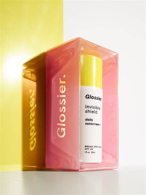 Glossier Glossier Invisible Shield Glossier Packaging Daily Sunscreen