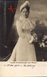 Großherzogin Louise von Baden, Standportrait, Weißes Kleid | xl