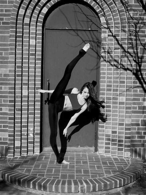 Pin By Catherine Roddy On Ballet B And W Dance Photography Dance