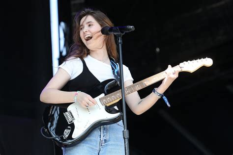 10 Reasons You Should Be Listening To Clairo Right Now