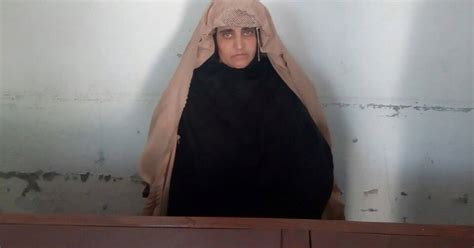 National Geographics ‘afghan Girl Denied Bail In Pakistan The Irish Times