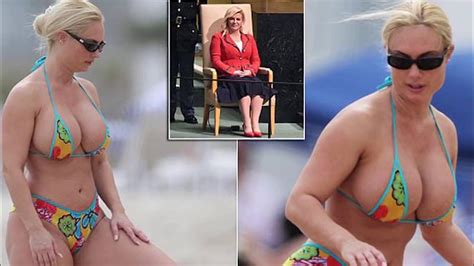 ПРЕЗИДЕНТ ХОРВАТИИ Viral Video Croatian President Grabar Kitarović Hot Bikini Pics Youtube