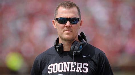 Oklahoma Sooners Hot Links Lincoln Riley Writes Column For The Players
