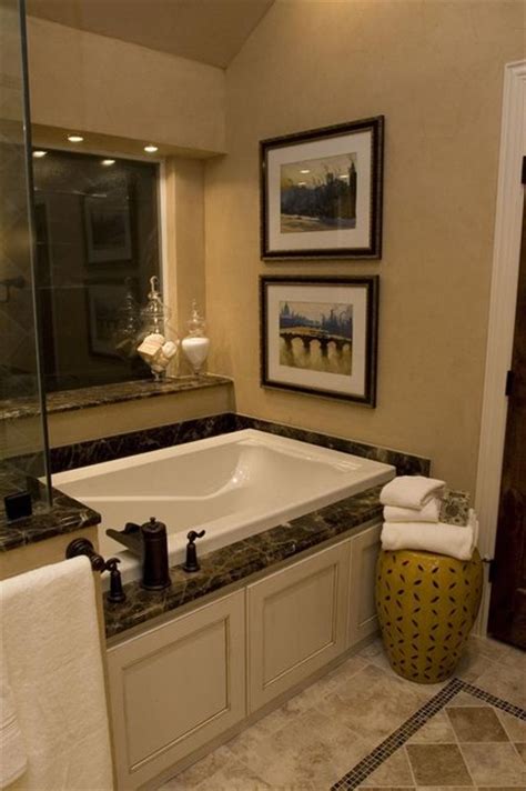 Browse 240 master bathroom tile ideas on houzz. Small but Quaint Master Bath - Traditional - Bathroom ...