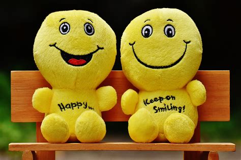 Free Download Buy Happy Faces Wallpaper Online In India At Best Price