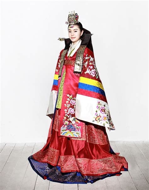 Traditional Korean Wedding Dress Luxury Brides
