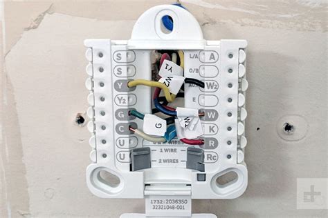 The thermostat must be configured for heat pump operation. Honeywell Lyric T5 Wiring Diagram