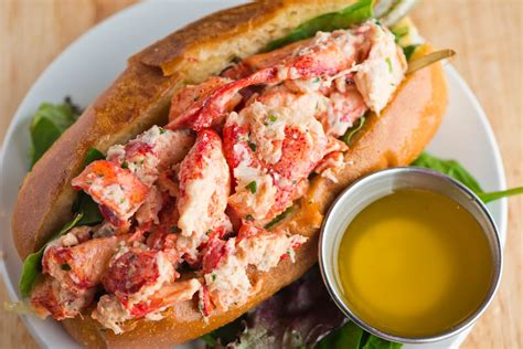 10 Places For The Best Lobster Roll In Boston History