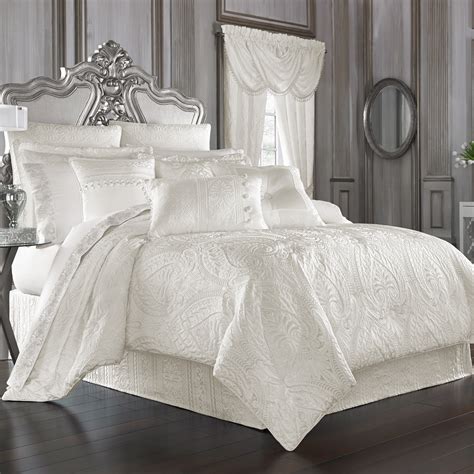 Bianco King 4 Piece Comforter Set In White 100 Polyester By Jqueen