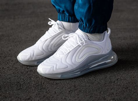 Faut Il Acheter La Nike Air Max 720 Blanche White Pure Platinum Ao2924