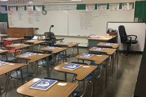 Back To School Middle School Classroom Desks David Douglas School