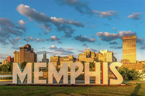 Memphis Sign Photograph By Darrell Derosia Fine Art America