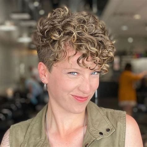 Short Curly Hair 35 Hairstyle Ideas And Haircut Guide In 2022 Short