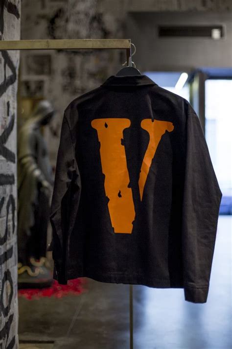 Vlone Friends Jacket Streetwear Men Outfits Vlone Clothing Urban