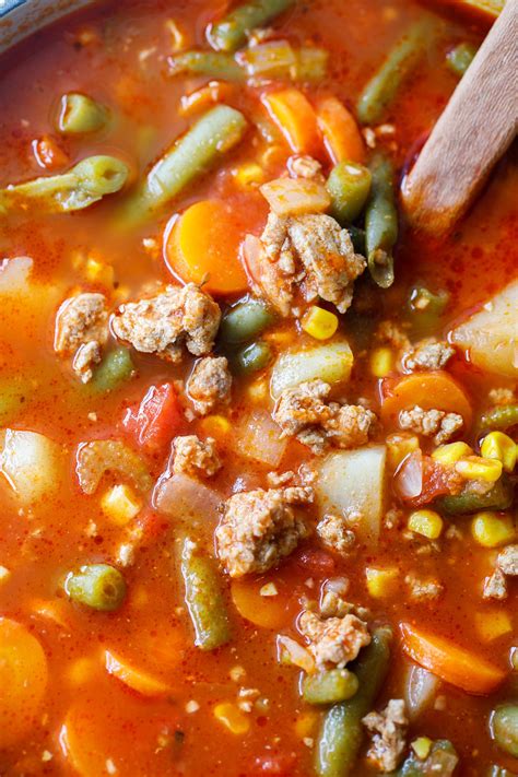 I think the taco seasoning and jalapeno juice in this recipe give the turkey added flavor and moistness…and he agrees! Ground Turkey Vegetable Soup Recipe
