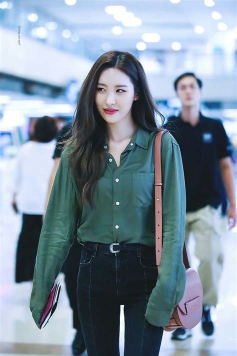 Pin By Hyun ฅωฅ On Sunmiω Korean Airport Fashion Women Korean