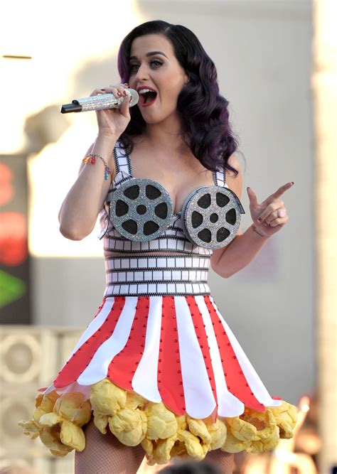Voting Katy Perrys Stage Looks Gallery
