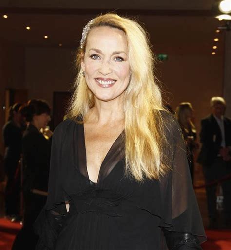 Model Jerry Hall Chops Off Her Iconic Hair In Favour Of An Elegant Shoulder Length Style