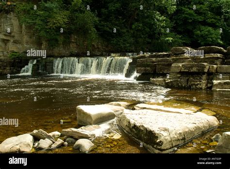 River Swale At Richmond North Yorkshire Stock Photo Alamy