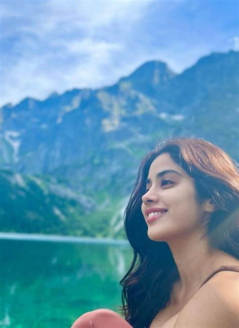 Jhanvi Kapoor Looks Hot In Her Latest Pics Sitting Outside A Lake