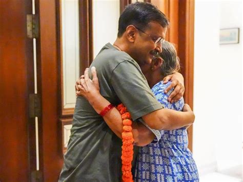 Arvind Kejriwal Reaches Home After Days In Jail Welcomed With